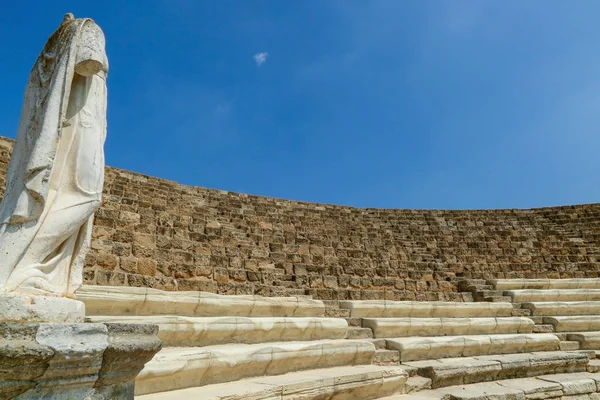 Romeins amfitheater in de oude ruïnes van Salamis. Noord-Cyprus. — Stockfoto