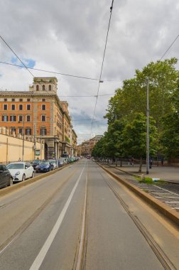Küçük sokakları, geniş ve ebedi şehir Roma.