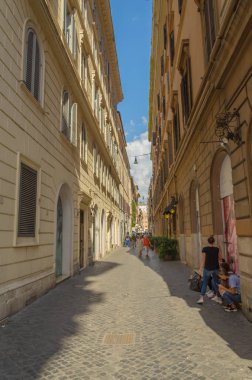 Küçük sokakları, geniş ve ebedi şehir Roma.