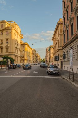 Küçük sokakları, geniş ve ebedi şehir Roma.