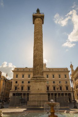 Büyük Roma tarihi mimarisi ile.