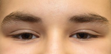 Gerçek insan gözünde farklı sürümleri üzerinde fotoğraf.