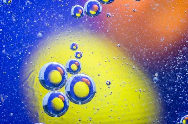 Oil Bubbles Water Colored Background — Stock Photo, Image