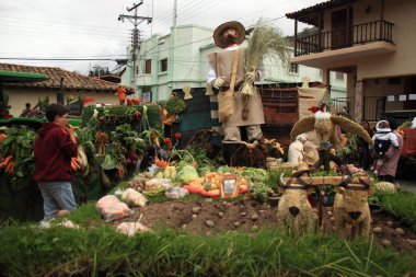 Merida, Venezuela - 15 Mayıs 2017: Mucuchies köyünde ki festivali kutlayan yerel halk.