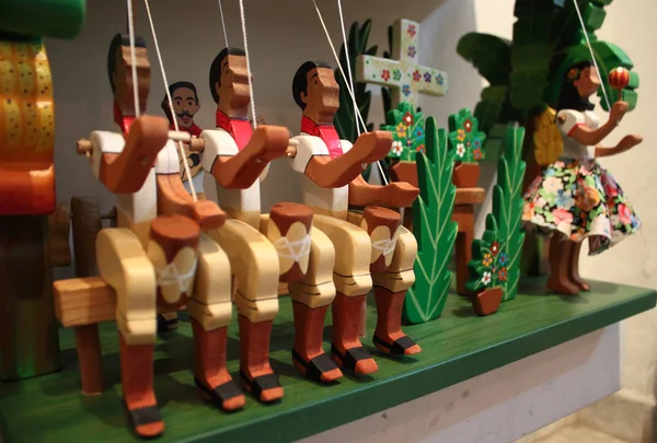Merida, Venezuela yerel bir fabrika müzesinde bitmiş ahşap oyuncaklar.