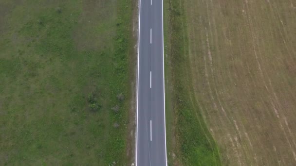 Paisaje Del Campo Coches Corriendo Por Carretera Bosnia Herzegovina — Vídeos de Stock