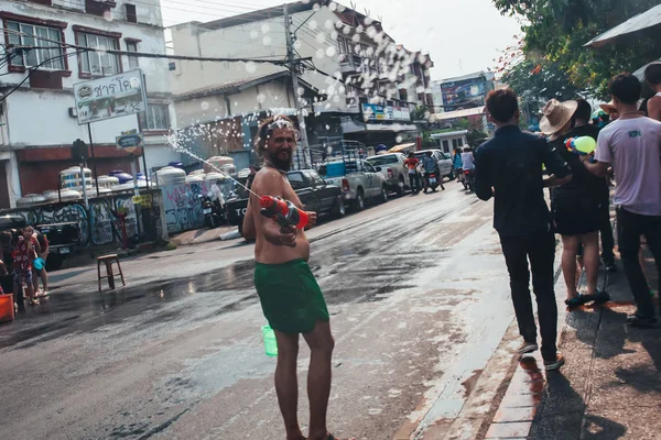 Ludzi Turystów Dołącz Songkran Wody Festival Środku Chiang Mai Kwietnia — Zdjęcie stockowe