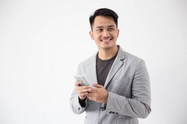 Akıllı cep telefonlu Asya Gençlik Şirketi