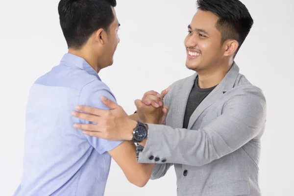 Asiático joven negocios apretón de la mano — Foto de Stock