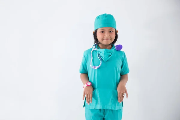 Pequeño niño profesión uniforme como enfermera — Foto de Stock