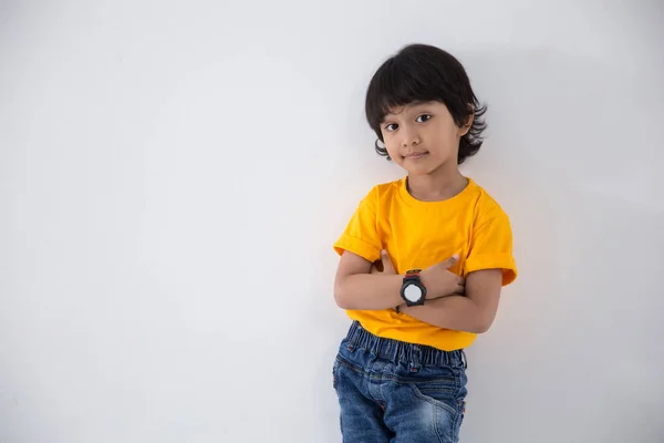 Adorável Little Boy em estúdio — Fotografia de Stock