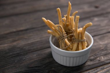 kue bawang veya sarımsak kraker