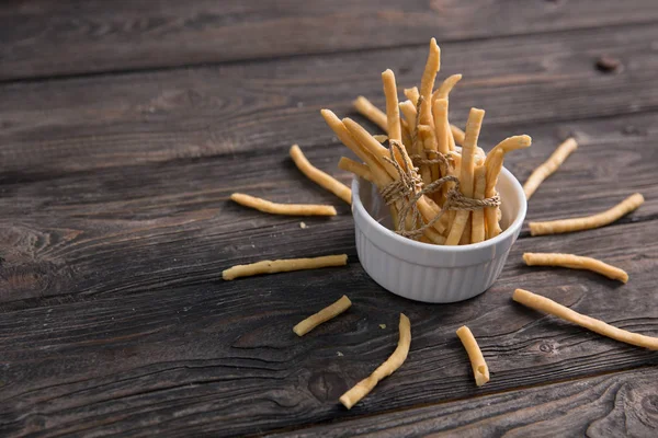 Kue Bawang nebo česnekový suchar — Stock fotografie