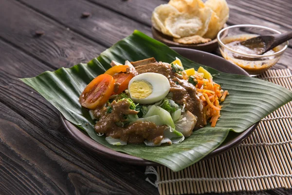 Gado-gado. comida indonésia tradicional — Fotografia de Stock