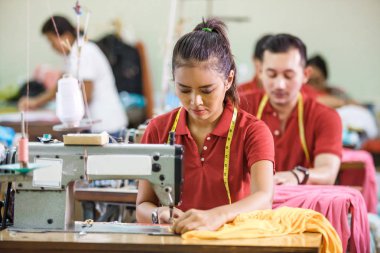 Tekstil Fabrikası dikiş Sanayi dikiş mach ile terzi