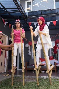 Endonezya stilts yarış rekabet
