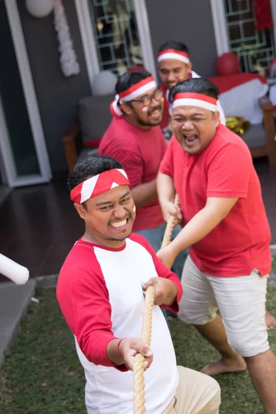 Indonesian tug of war competition — Stock Photo, Image