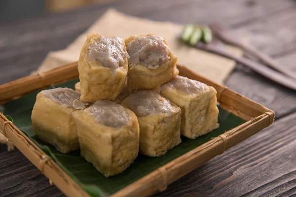Tradycyjne dania indonezyjskie Tahu Bakso — Zdjęcie stockowe