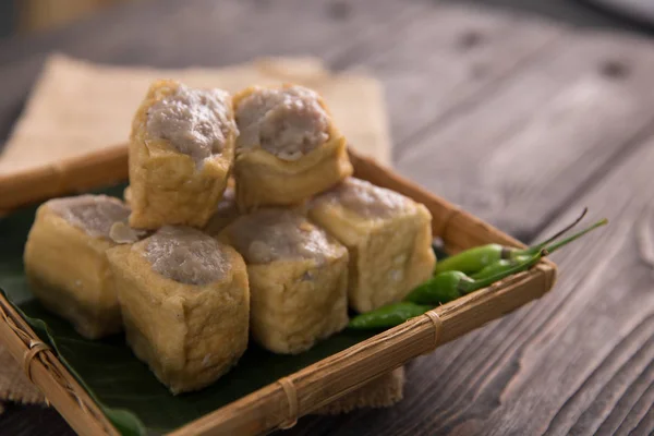 Tradycyjne dania indonezyjskie Tahu Bakso — Zdjęcie stockowe