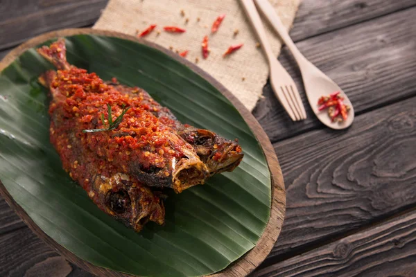 Platos tradicionales indonesios gembung fish —  Fotos de Stock