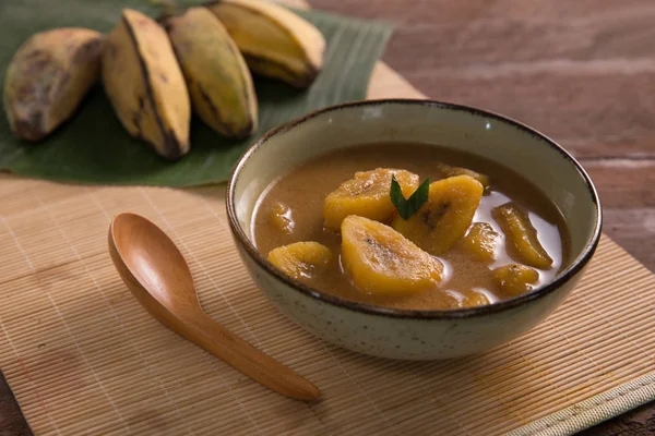 Indonezyjski tradycyjny kulinarny Kolak Pisang — Zdjęcie stockowe