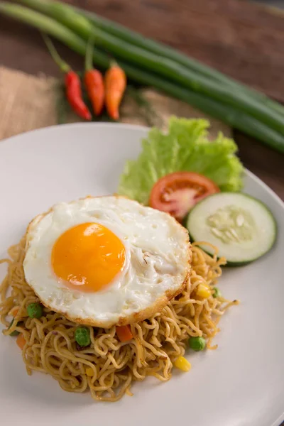 Mie goreng or fried noodle — Stock Photo, Image