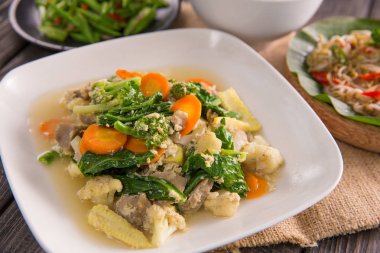 capcay. endonezya çin gıda