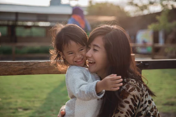 Closeup mutluluk anne ve çocuk — Stok fotoğraf