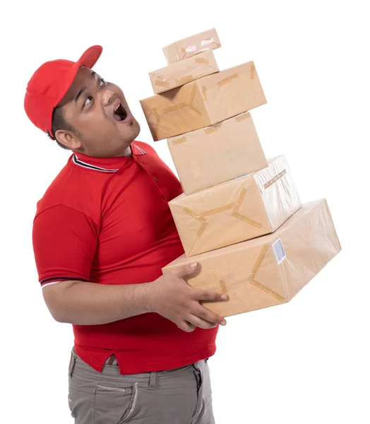 Retrato de homem de entrega vista lateral lutando para levantar muitas caixas — Fotografia de Stock