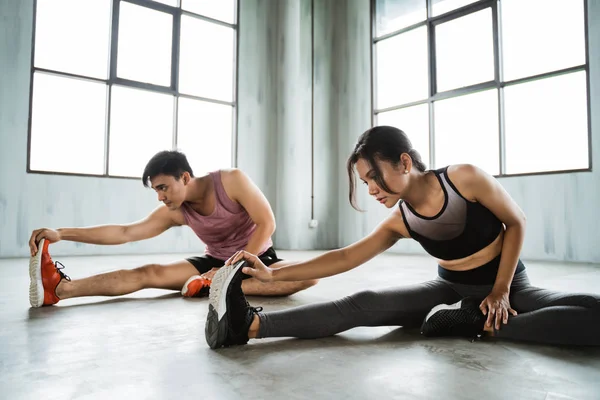 Ejercicio físico deporte estiramiento ejercicio —  Fotos de Stock