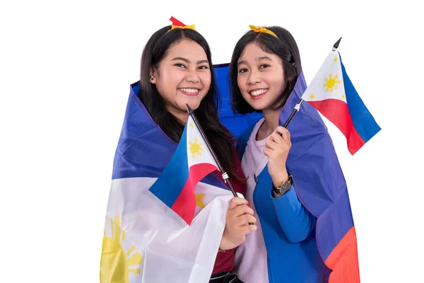 Filipino woman holding philippines national flag — Stock Photo, Image