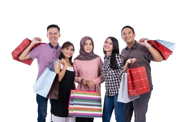 Muslim people friend with shopping bag isolated — Stock Photo, Image