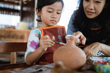 kızı boyama renk hakkında öğrenme