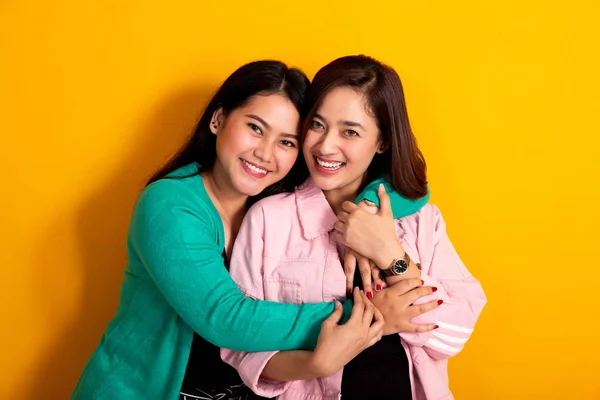 Two beauty women hugging each other — Stock Photo, Image