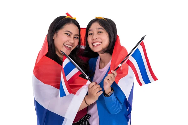 Малайская женщина с флагом Таиланда — стоковое фото