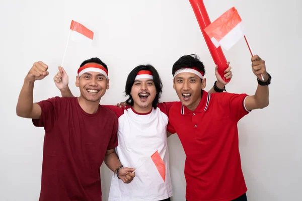Aziatische jonge mannelijke supporter van Indonesië. — Stockfoto