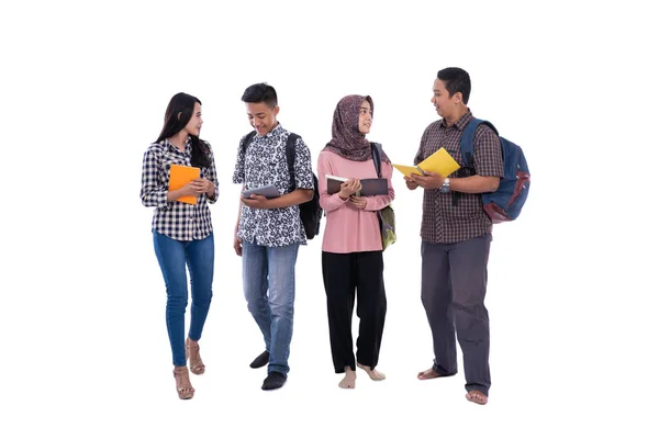 Conocimiento, biblioteca educativa y concepto escolar — Foto de Stock