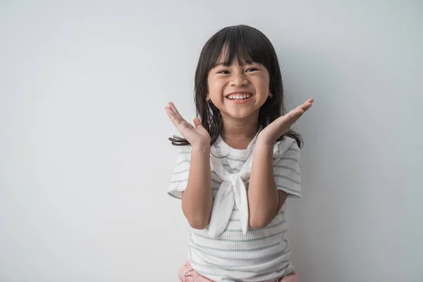 亚洲 可爱的 小女孩 惊讶 — 图库照片