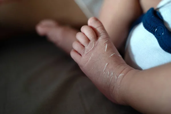 Κοντινό πλάνο νεογέννητων ποδιών μωρού — Φωτογραφία Αρχείου