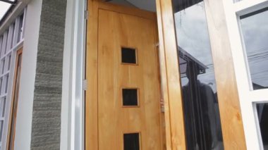 Erkek eve hoş geldin arkadaşı.