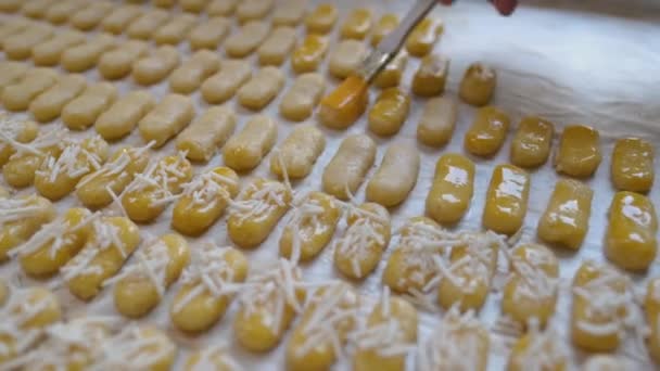 Pastel de Kasstengels. primer plano de fabricación de panadería — Vídeos de Stock