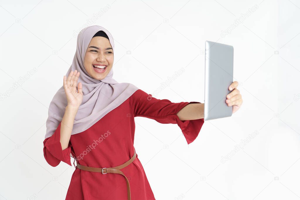 indonesia asian woman using tablet pc