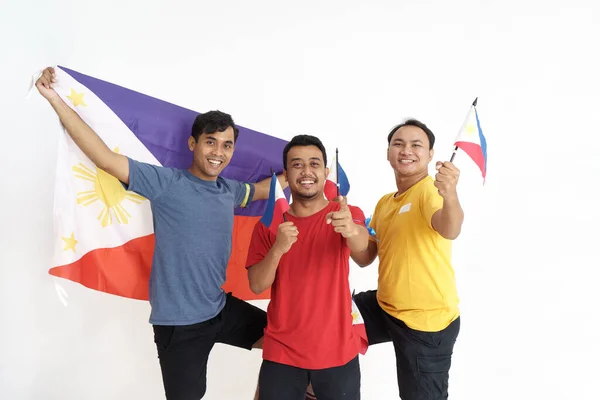 Tres bestfriend celebrando el día de la independencia de Filipinas — Foto de Stock