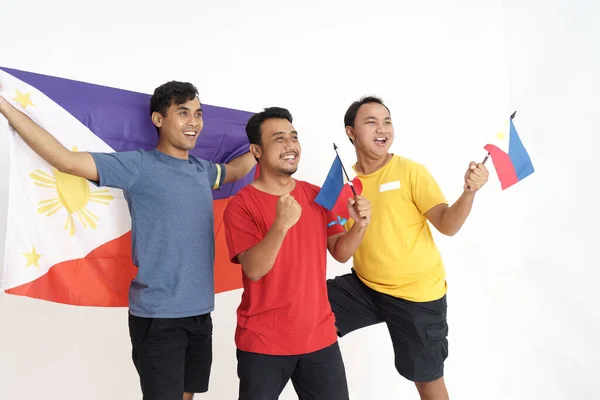 Tres bestfriend celebrando el día de la independencia de Filipinas — Foto de Stock