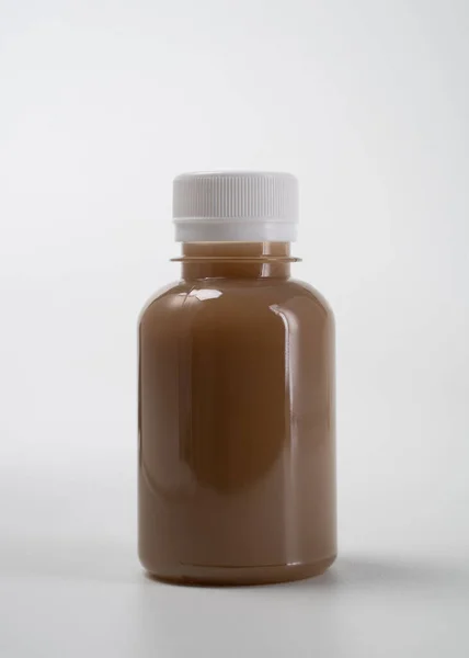 Modèle de produit de café sur bouteille en plastique — Photo