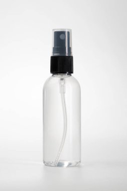 Parfüm, deodorant, sprey şişesi.