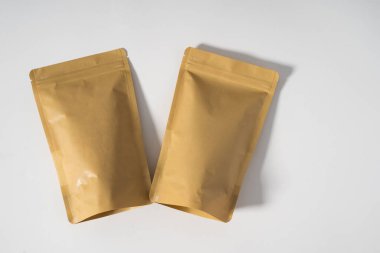 Boş ayakta duran kese modeli