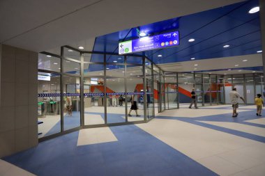 Sofya, Bulgaristan - Hacı Dimitar 'dan Krasno Selo' ya giden bölümdeki üçüncü metro hattı 26 Ağustos 2020 'de başladı. Krasno Selo metro istasyonu