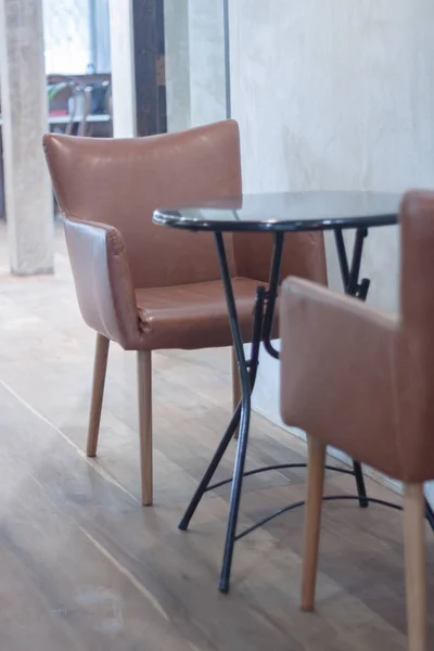 コーヒーショップで飾られたテーブル ストックフォト — ストック写真