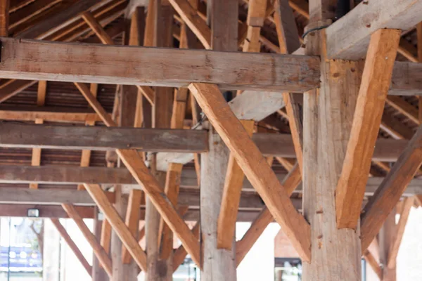 Budowa Vintage Drewnianym Dachem Zdjęcie — Zdjęcie stockowe